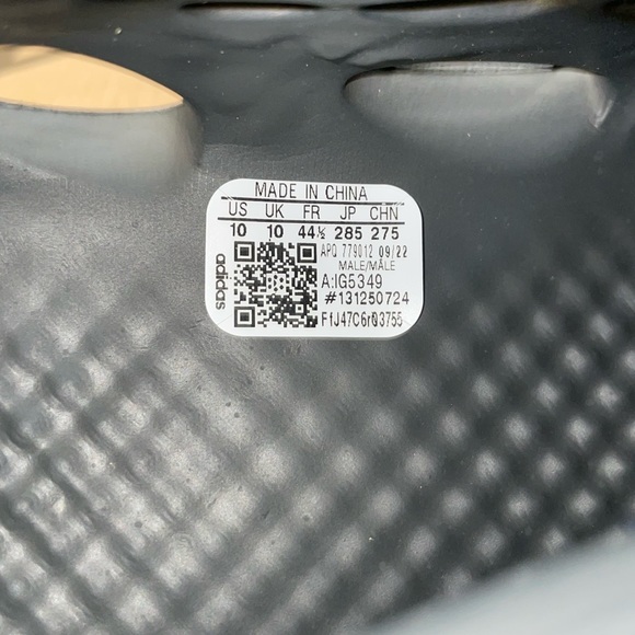 Yeezy Foam Runner RNR - Picture 11 of 14